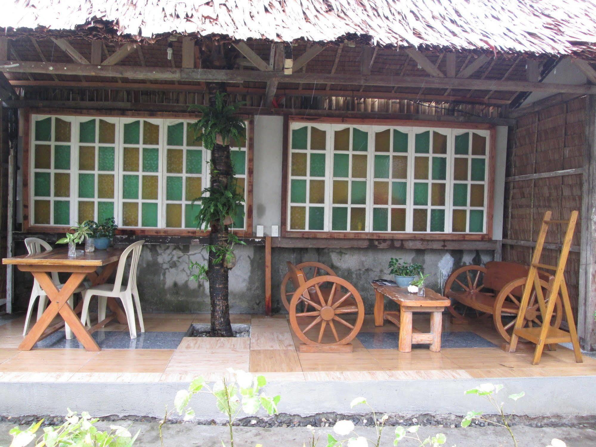 Reddoorz Plus @ Secret Garden Boracay Balabag  Exterior photo